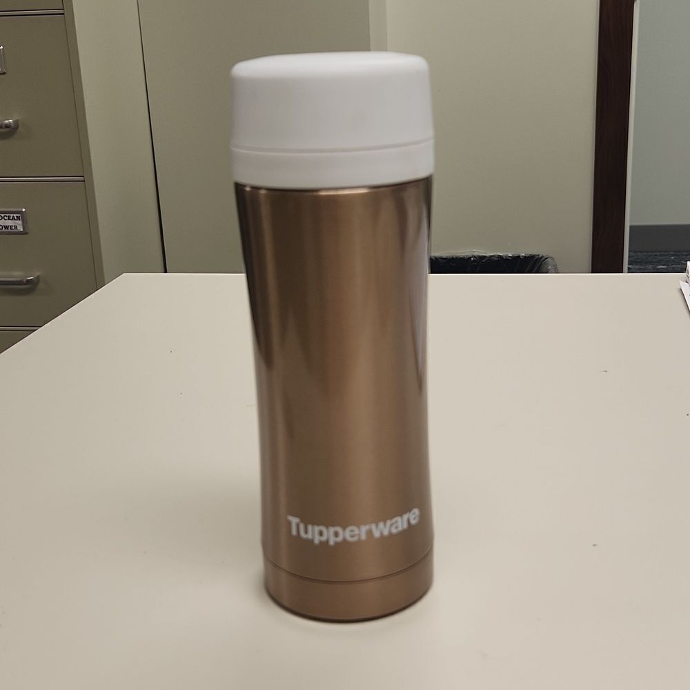 Tupperware Insulated Thermal Flask with Tea Strainer